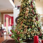 Thumbnail image for Feature Friday: Ruby’s Big and Festive Foyer Tree
