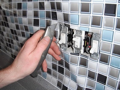 How to install mosaic backsplash