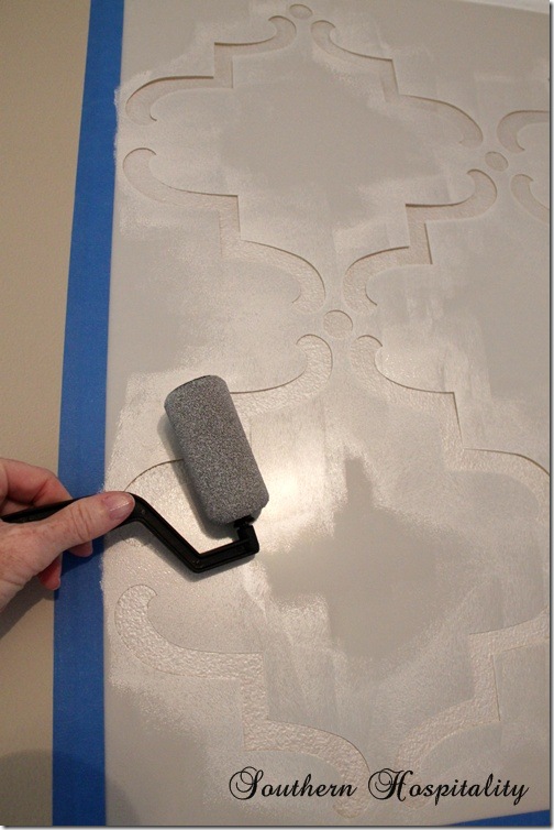 how to stencil a wall
