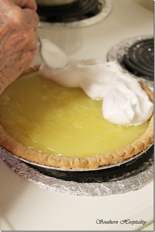 meringue on pie