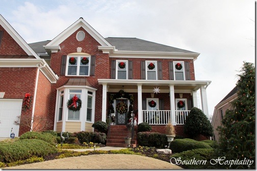 Christmas Décor for Front Porches