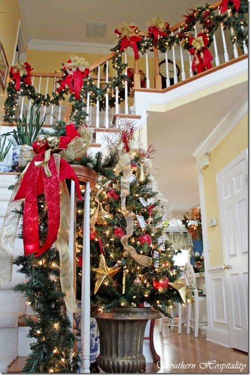 foyer tree and railing