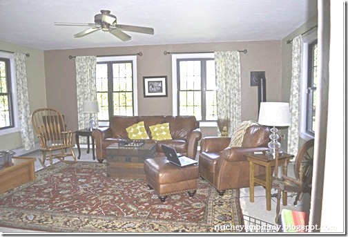 Family-room-before-brown_thumb6_thum