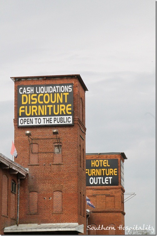 Furniture factory online seconds liquidation warehouse