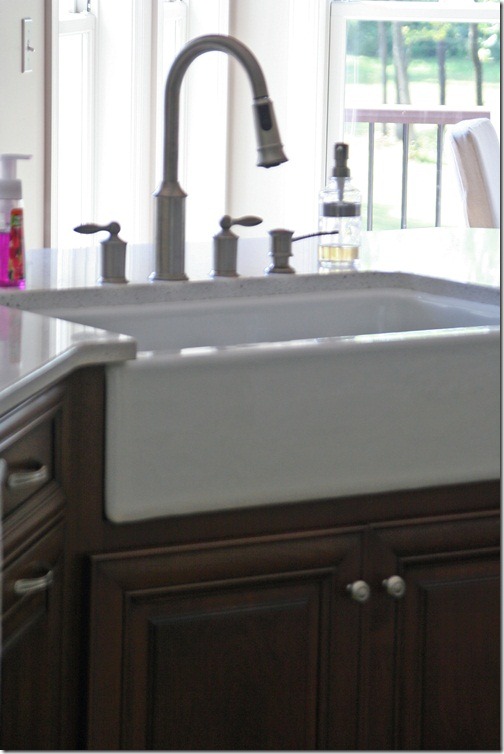 farmhouse sink