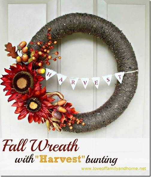 DIY Fall Yarn Wreath With Bunting 128