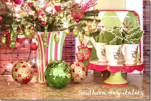 Green and Red Kitchen Accessories in a Festive Kitchen - Soul & Lane