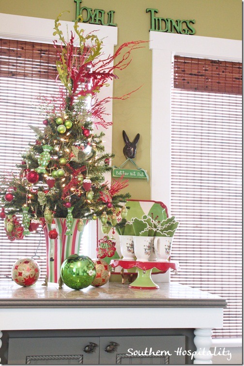 Grinch Decor Kitchen 