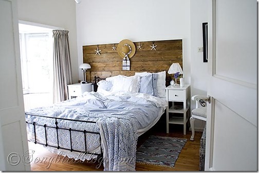 summer-bedroom-decoration-with-vintage-bedspread-and-blue-striped-linens-at-Songbirdblog_thumb