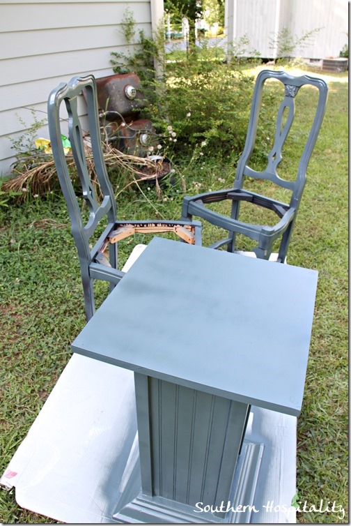 Furniture: Updating with Black Spray Paint - Southern Hospitality