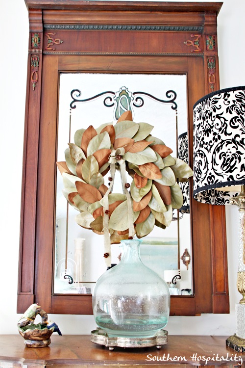 foyer table magnolia wreath