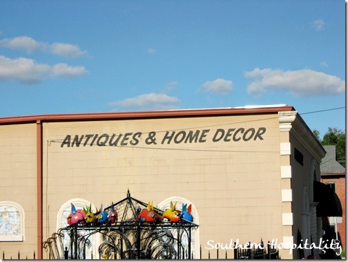 antiques and home decor