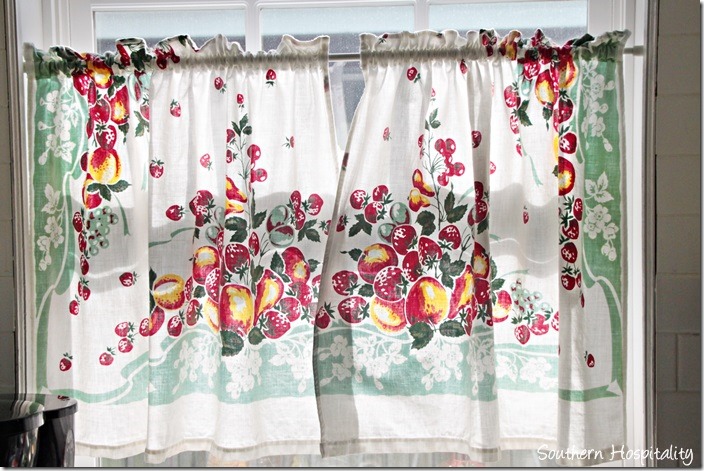 breeze inn kitchen curtain