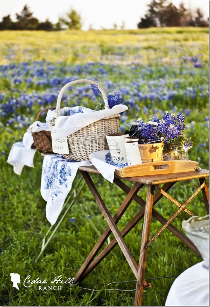 Lavender Spring Decorating - Cedar Hill Farmhouse