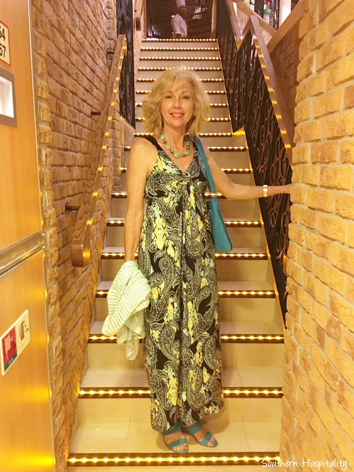 Fashion over 50: Cruise Ready Outfit - Southern Hospitality