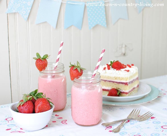 Strawberry-Julius-with-Strawberry-Layer-Cake town n country