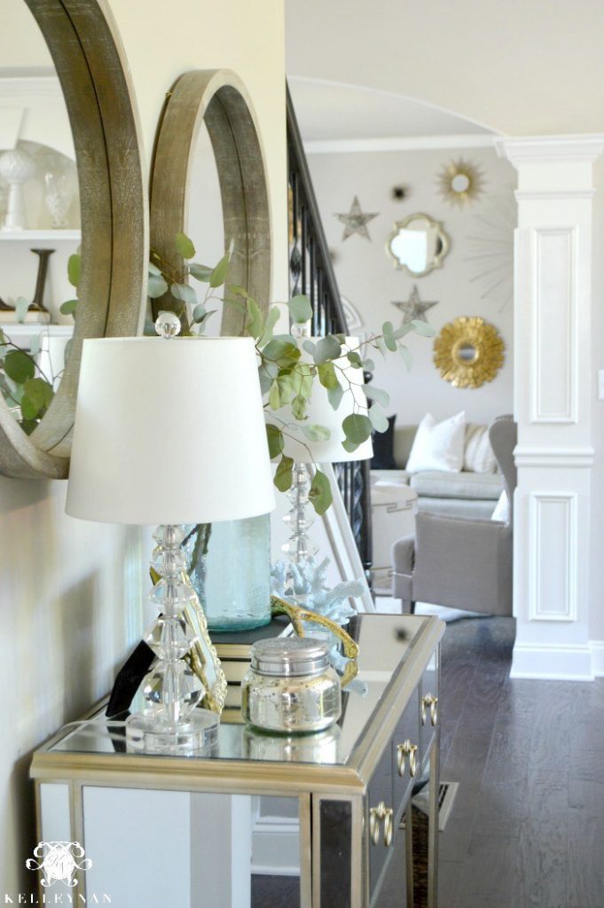 Mirrored-Console-Table-in-Living-Room