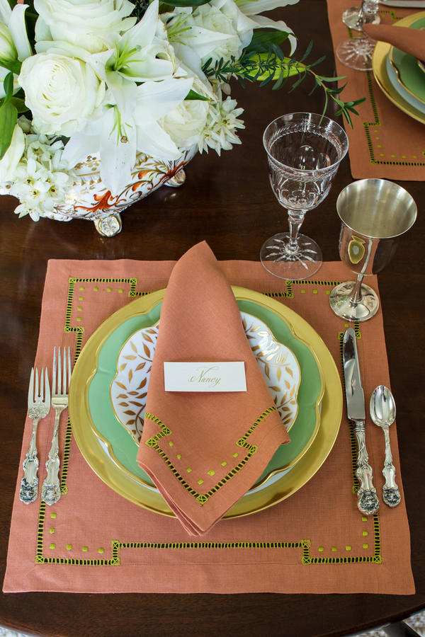 coral-green-place-setting2446502_2016i40937