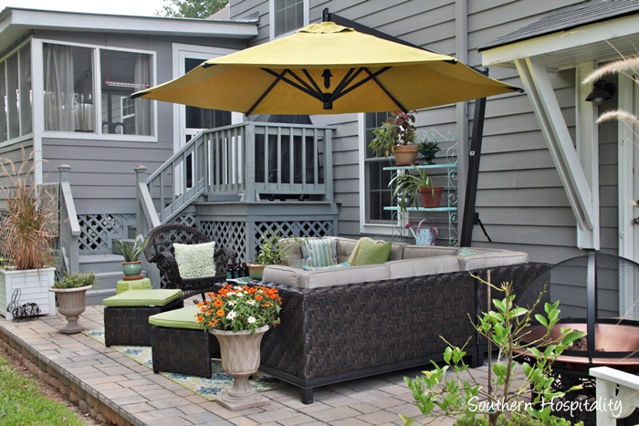 outdoor patio space with umbrella022