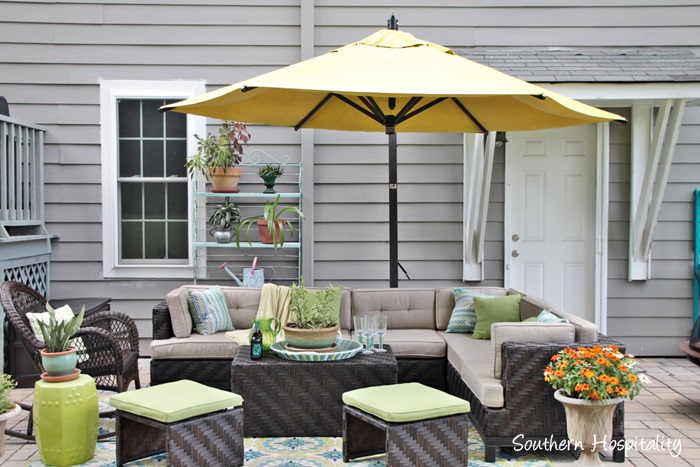 outdoor patio space with umbrella026