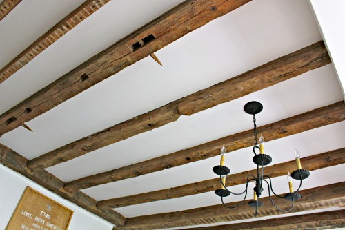 exposed-wood-beams-chandy