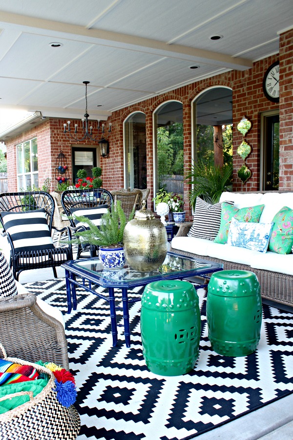patio-reveal-living-garden-stools-29