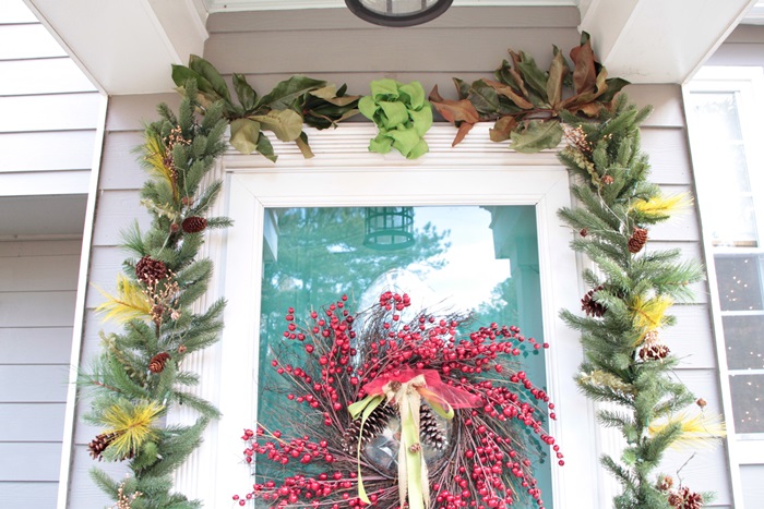 christmas-front-porch-and-mailbox010