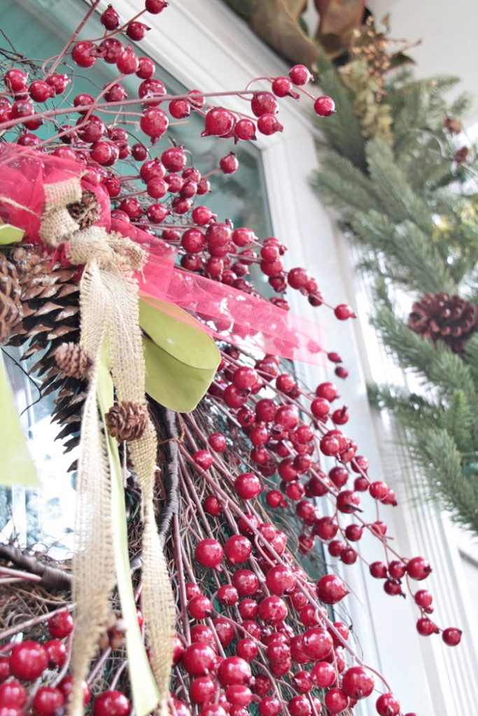 christmas-front-porch-and-mailbox014