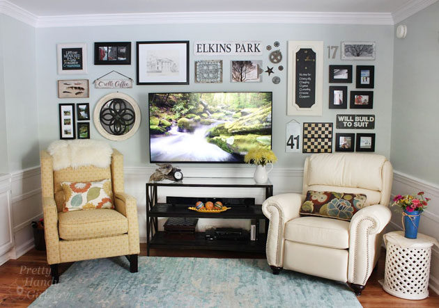 living-room-gallery-wall