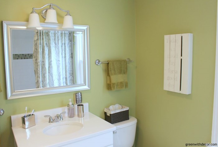 green-with-decor-mason-jar-soap-dispenser-after-2-1024x690