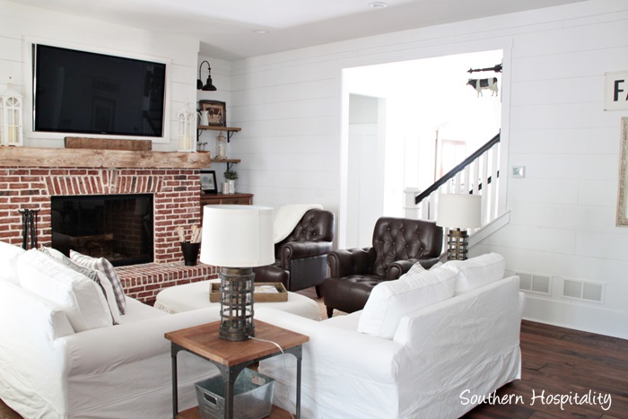 farmhouse cozy room