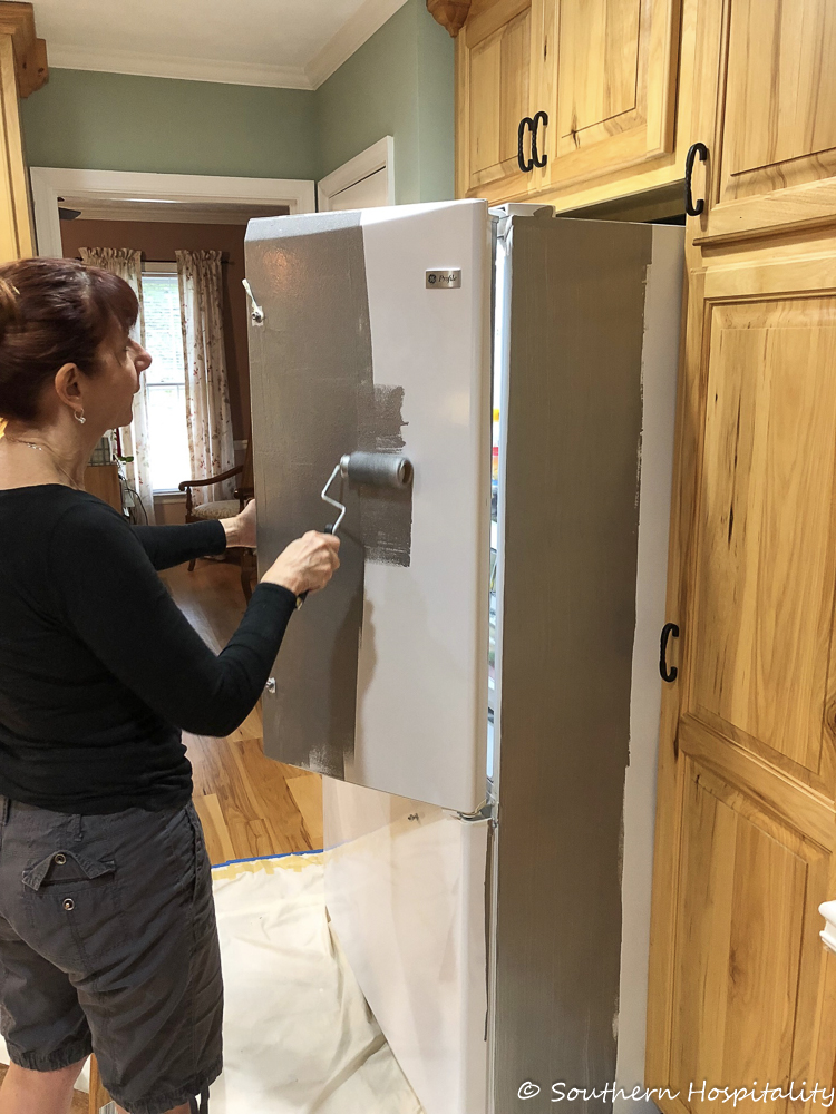 Painting my white textured fridge with Liquid Stainless Steel – The Quiet  Cruiser