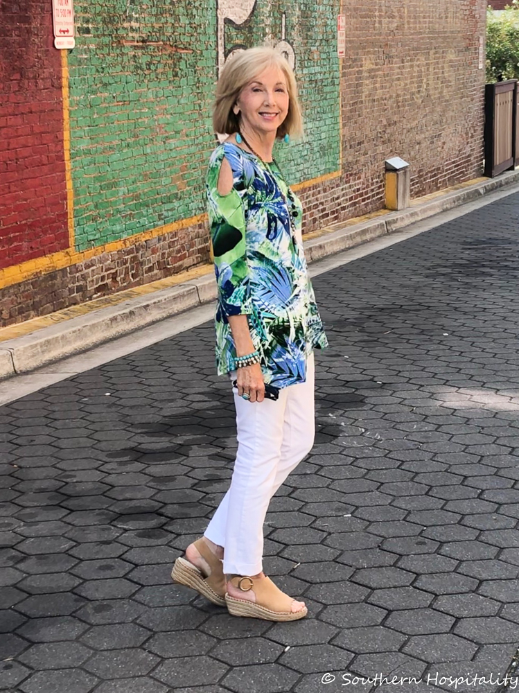 Fashion over 50: Summer Tunic White Jeans - Southern Hospitality