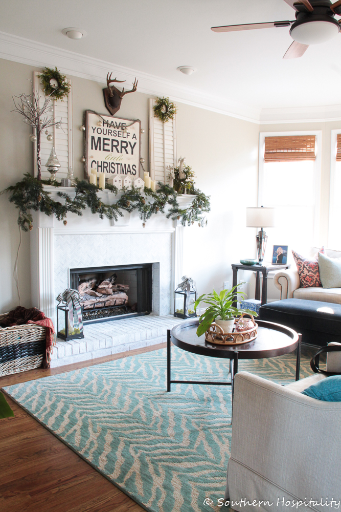 Christmas mantel decor