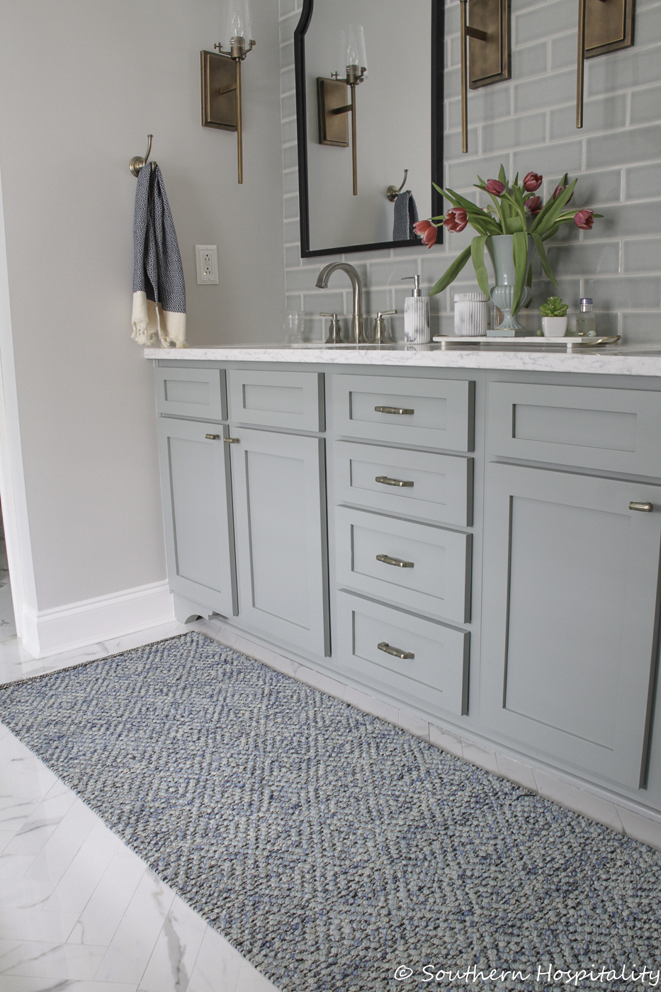 How to make and install drawers for your bathroom cabinet 