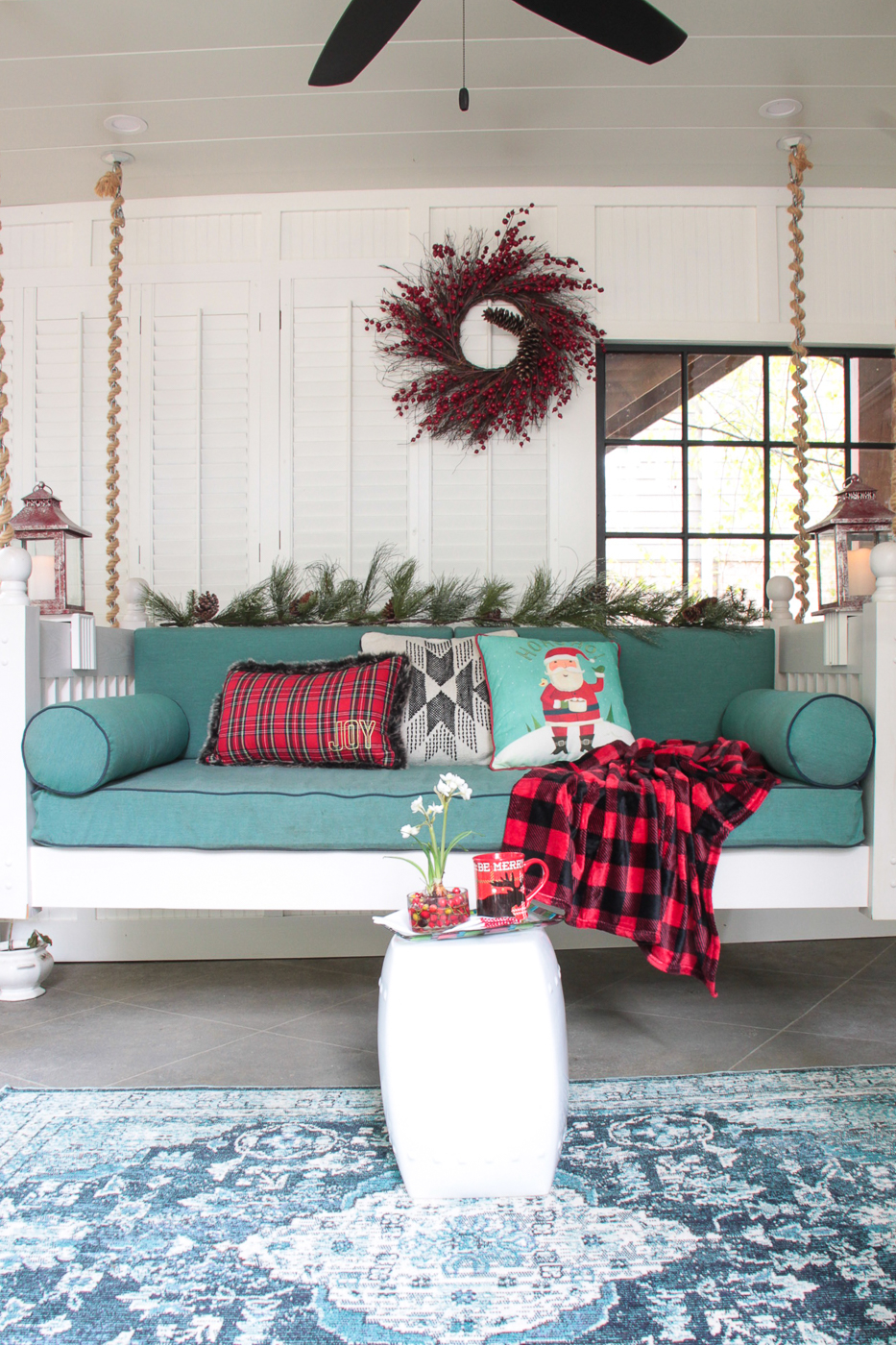 Christmas decor screen porch