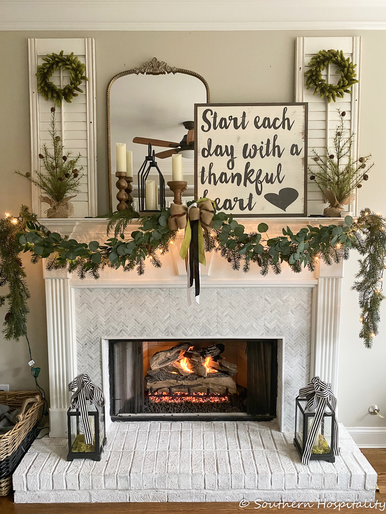 Winter Farmhouse Kitchen Decor - MY 100 YEAR OLD HOME