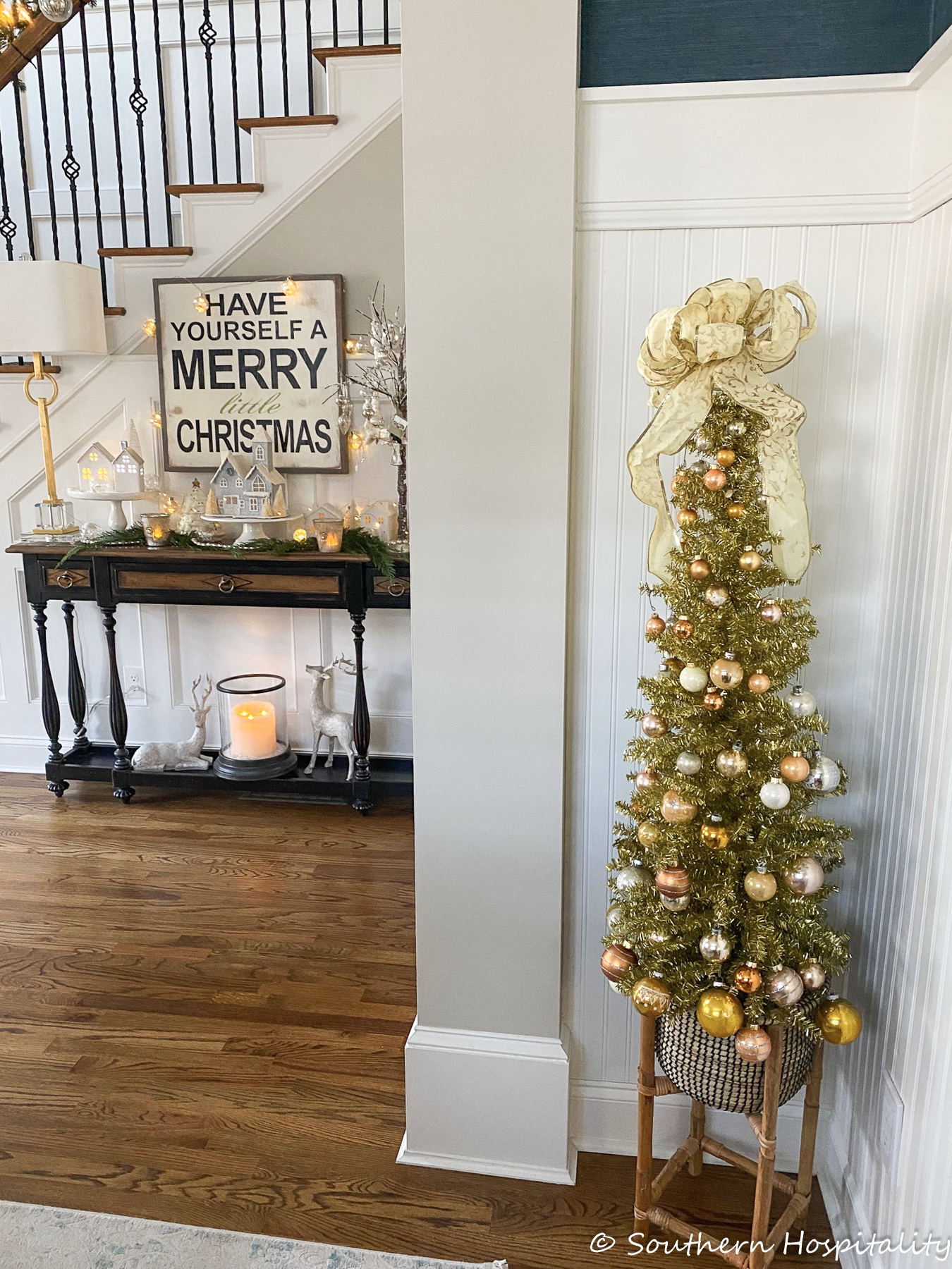 A Very Merry Farmhouse Christmas Kitchen - Worthing Court